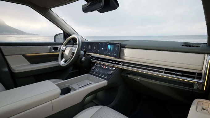 Reduziertes und luftiges Design geben dem Cockpit eine noble Atmosphäre 2024 Hyundai Santa Fe