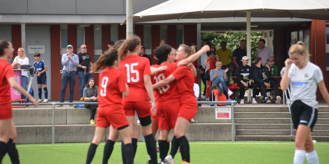 Die Damen des FC Küsnacht im Spiel