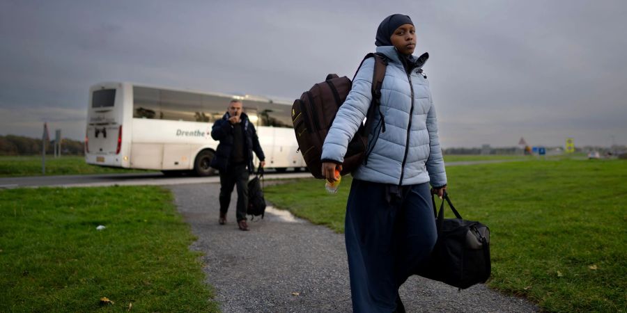 Asylbewerber, die in den Niederlanden abgelehnt werden, sollen künftig keine staatliche Unterstützung mehr erhalten (Archivbild).