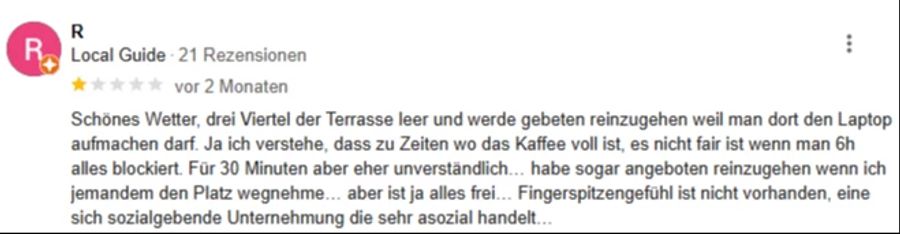 Doch die neue Regelung stösst einigen sauer auf. In den Google-Rezensionen findet ein User, dass das Café «sehr asozial handelt».