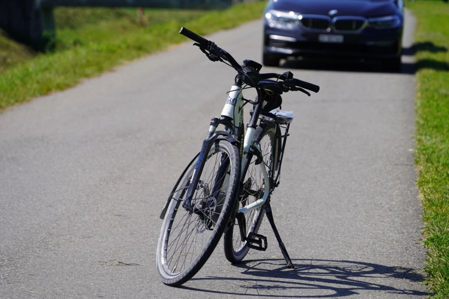 Ein 56-jähriger Mann verunglückte mit seinem E-Bike.