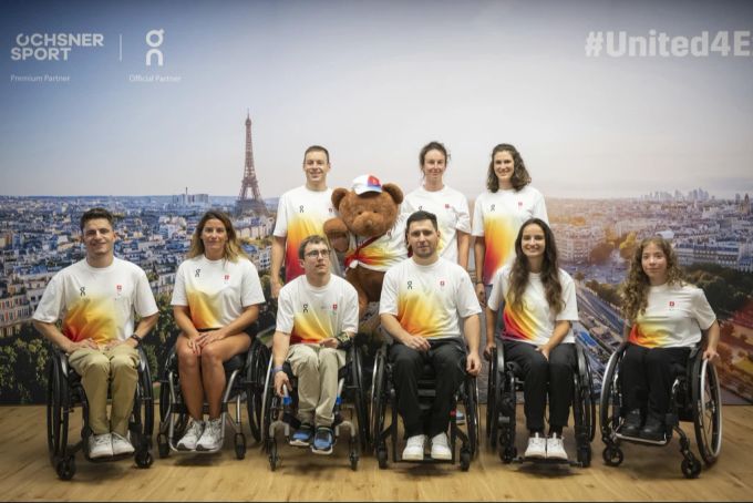 Einige der Schweizer Athletinnen und Athleten bei den Paralympics: Athleten Fabian Blum, von links, Claire Ghiringhelli, Timothy Zemp, Benjamin Frueh, Luca Olgiati, Flurina Rigling, Franziska Matile-Doerig, Ilaria Renggli, Licia Mussinelli, paralympics