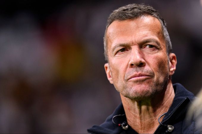 Lothar Matthäus ärgert sich. Lothar Matthäus