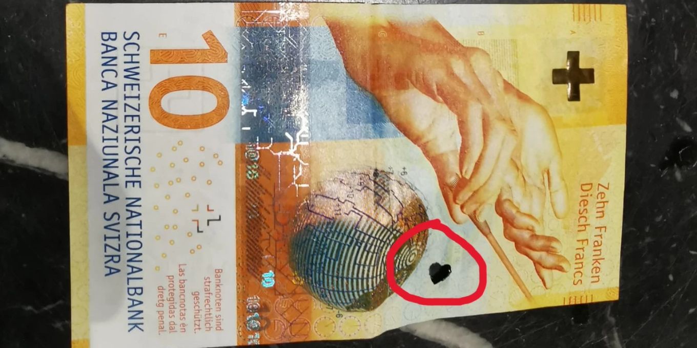 10er Note Noch gültig? Leser bekommt 10er-Note mit ausgestanztem Herz | Nau.ch