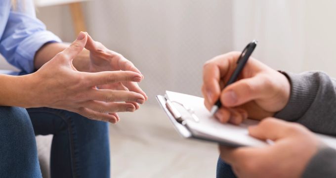 Zur Therapie zu gehen sollte als normal gelten und kein Stigma sein. Therapie