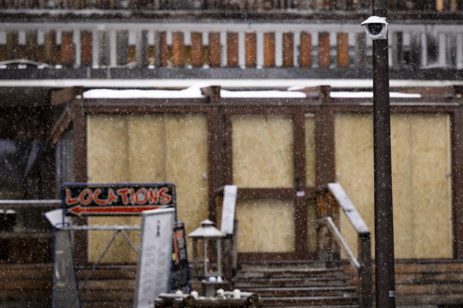 Neben dem Barbesitzerpaar müssen nun auch Gemeinde und Kanton strafrechtlich geprüft werden.