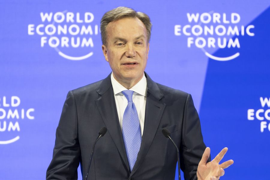 So soll beispielsweise der CEO Börge Brende im Geschäftsjahr 2023/24 mehr als 1,9 Millionen Dollar verdient haben.