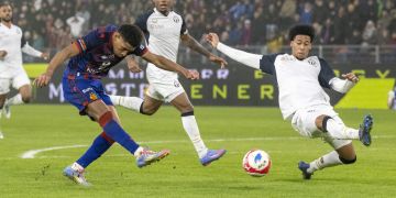 Livano Comenencia FCZ