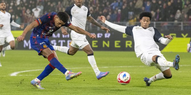 Livano Comenencia FCZ