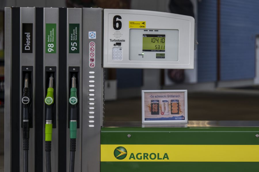 Die Marken bleiben gelassen: Die Versorgung ist gesichert und das Tankverhalten dürfte sich bald beruhigen.