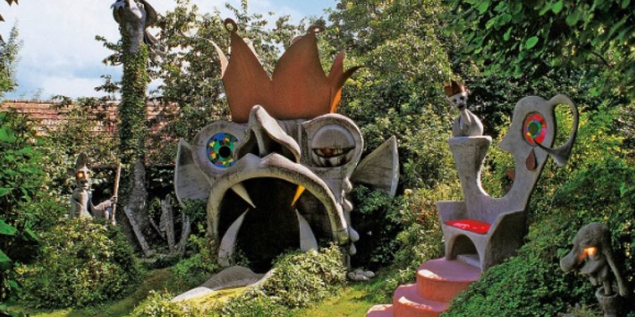 Skulpturen von Jürg U. Ernst im ehemaligen Gnomengarten in Schwarzenburg.
