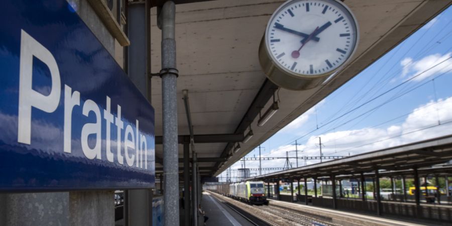 In Pratteln kommt es am 14. Juni zu einem Dreikampf ums Gemeindepräsidium. Dabei steht die SP-Kandidatin einem ehemaligen Parteikollegen gegenüber. (Archivbild)