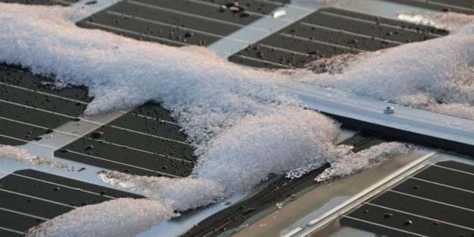 Solaranlagen Schnee