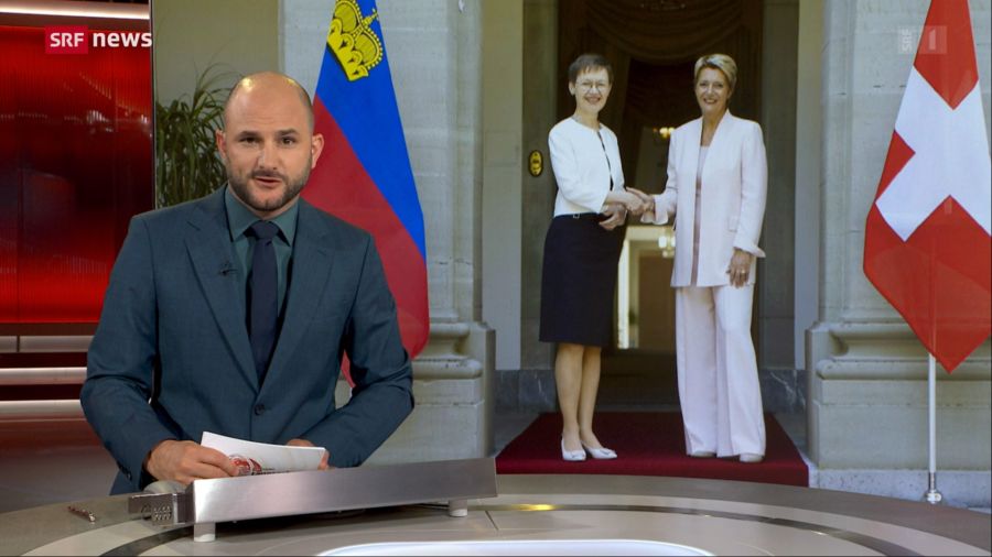 ... und derselbe Anzug in der Ausgabe vom 11. August.