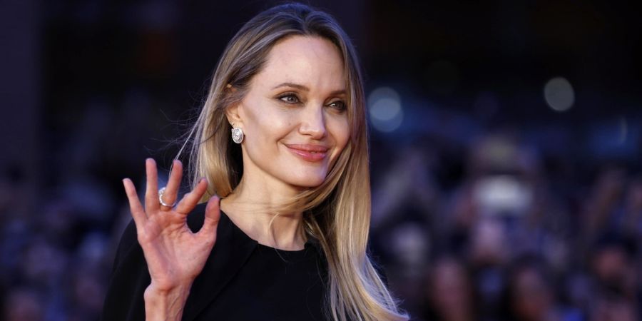 Angelina Jolie