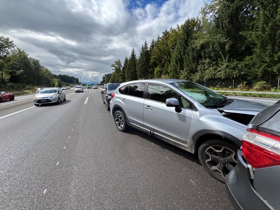 Zwei Personen wurden leicht verletzt.
