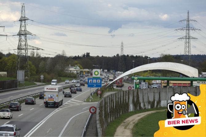 Raststätte Frau vergessen Pinkelpause