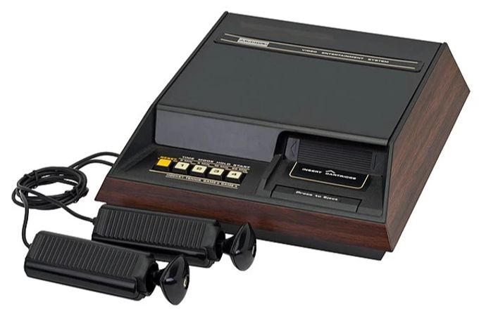 Eine «Fairchild Channel F.»-Spielkonsole von 1976. Das Gerät wurde von Jerry Lawson entwickelt. Jerry Lawson Fairchild