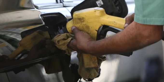 Im niederländischen Breda hat ein Dieb aus Versehen Benzin für seinen Diesel gestohlen. Er kommt nicht weit. (Symbolbild) niederlande