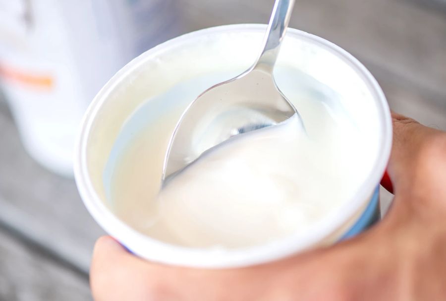 Joghurt vegang Becher Hand Löffel