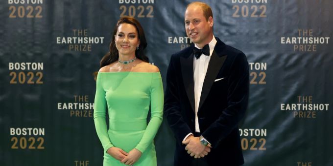 Kate und William bei einer Preisverleihung in Boston. Die Prinzessin überraschte in einem grünen Kleid. princess Kate