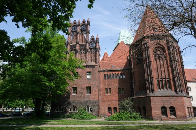 Das Märkische Museum im Zentrum Berlins schließt zum Jahresende vorübergehend. Museum Backstein Baum Berlin Märkisches