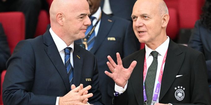 FIFA-Präsident Giovanni Infantino (l) und DFB-Präsident Bernd Neuendorf. FIFA-Präsident Giovanni Infantino (l) und DFB-Präsident Bernd Neuendorf.