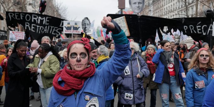 Macrons Rentenreform - Mehr als 140 Festnahmen bei Protesten in Paris