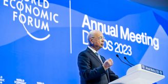 Von Klaus Schwab - WEF: Geschichte und Gründung Von Klaus Schwab - WEF: Geschichte und Gründung