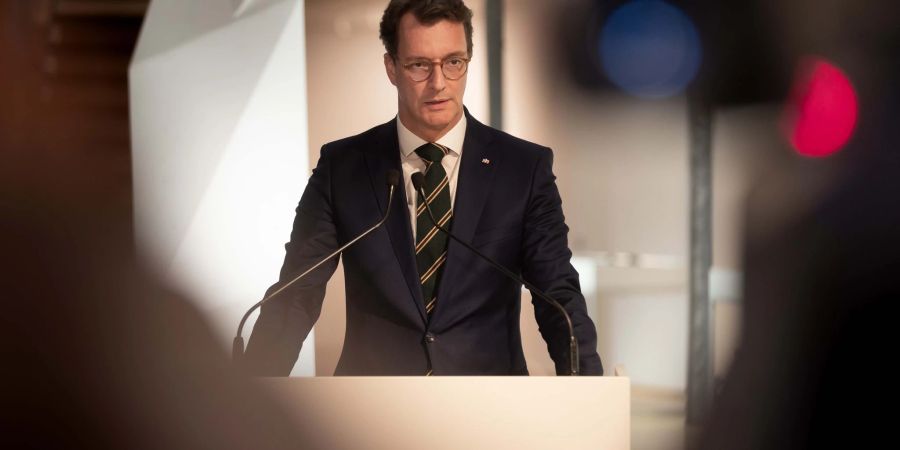 Hendrik Wüst (CDU) ist Ministerpräsident von Nordrhein-Westfalen.