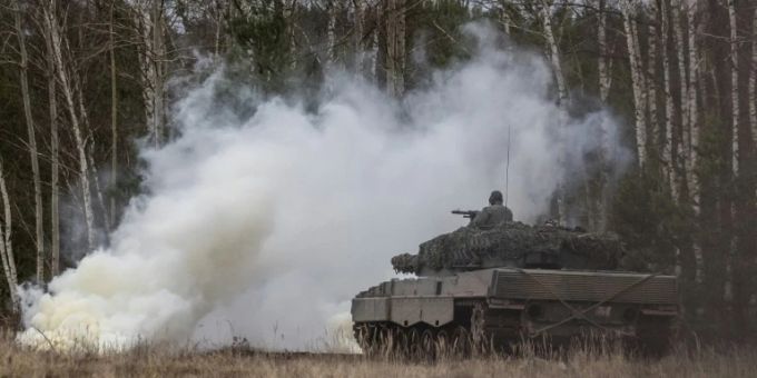 Medien - Spanien liefert der Ukraine nach Ostern Leopard-Panzer