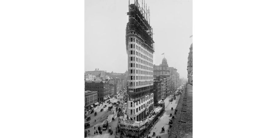 Das Flatiron Building gehört zu den bekanntesten Sehenswürdigkeiten New Yorks. Es wurde 1902 errichtet.