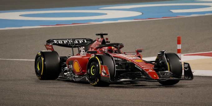 Ferrari-Pilot Charles Leclerc muss von weiter hinten starten. Charles Leclerc