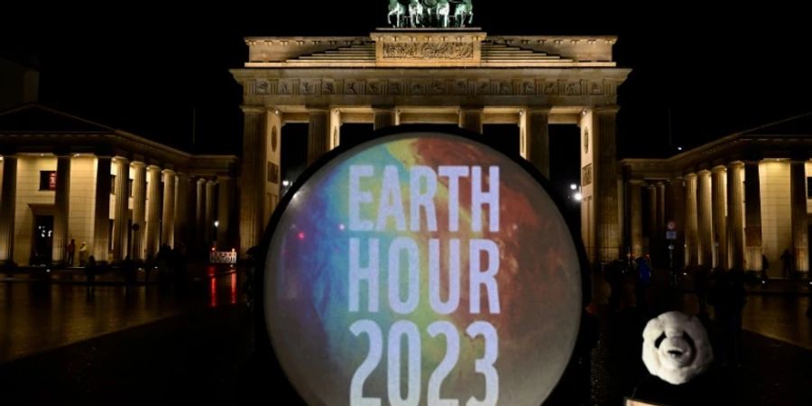 Auch am Brandenburger Tor gingen die Lichter aus