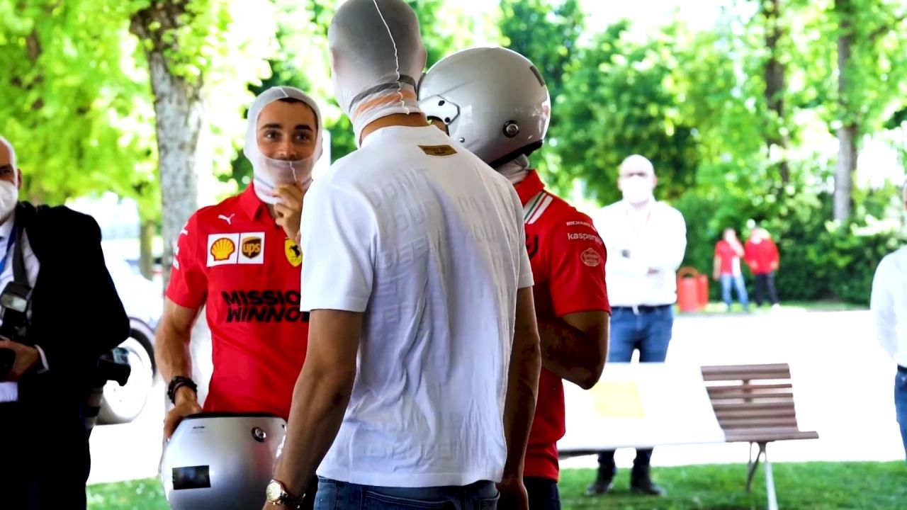 20210514 Cristiano Ronaldo bertemu Charles Leclerc dan Carlos Sainz di Fiorano