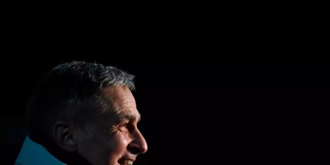 Stefan Kuntz will sich vorerst nicht mit der Bundestrainerfrage beschäftigen. Foto: Marton Monus/dpa Stefan Kuntz will sich vorerst nicht mit der Bundestrainerfrage beschäftigen. Foto: Marton Monus/dpa