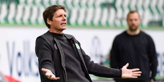 Steht in Wolfsburg vor dem Abschied: VfL-Coach Oliver Glasner. Foto: Swen Pförtner/dpa Steht in Wolfsburg vor dem Abschied: VfL-Coach Oliver Glasner. Foto: Swen Pförtner/dpa