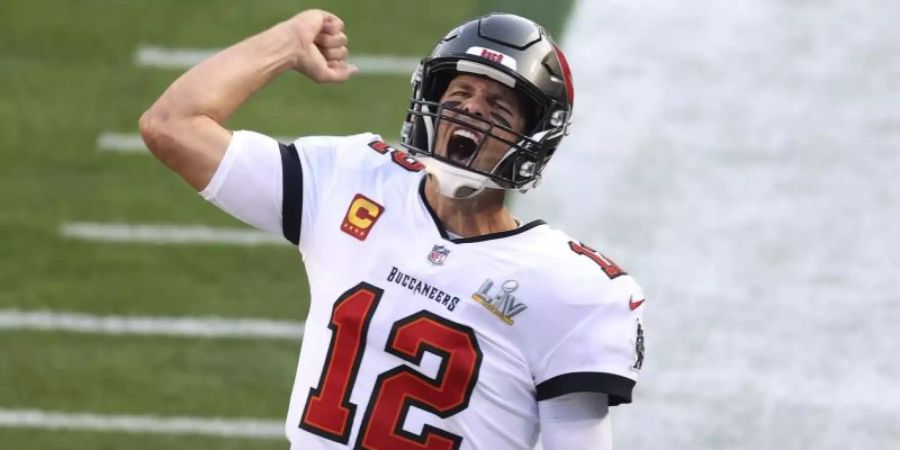 Hat seinen Vertrag bei den Tampa Bay Buccaneers offenbar verlängert: Quarterback Tom Brady. Foto: Mark Lomoglio/AP/dpa