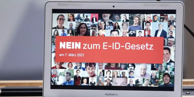 Das Schweizer Volk lehnt eine private E-ID-Lösung ab, die vom Staat lediglich beaufsichtigt würde. Das Referendumskomitee war mit seiner Kampagne erfolgreich. E-ID Nein