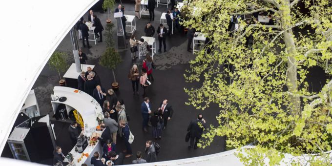 Das St.Galler Symposium findet dieses Jahr zum 53. Mal statt. Als besonderer Coup gelang es den Organisatoren die Witwe von Alexej Nawalny einzuladen. Alexej Nawalny
