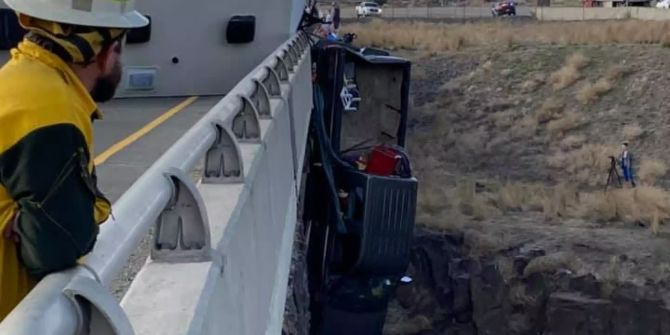 Pickup Rettung Brücke Idaho