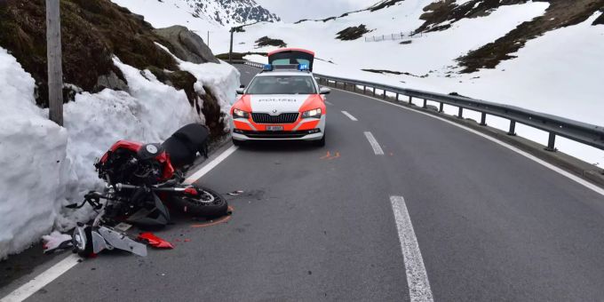 Bei allen Unfällen klärt die Kantonspolizei den genauen Unfallhergang ab. Kantonspolizei Graubünden