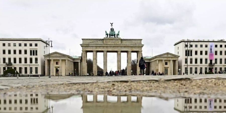 Berlins Regierender Bürgermeister Müller hält Laschets Vorschlag für zu unkonkret