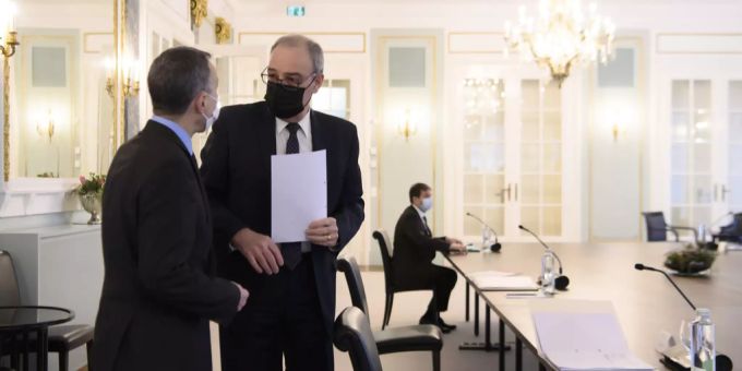 Reist er mit Parmelin? Ignazio Cassis soll dem Bundespräsidenten beim entscheidenden Treffen mit Ursula von der Leyen den Rücken stärken. parmelin cassis rahmenabkommen
