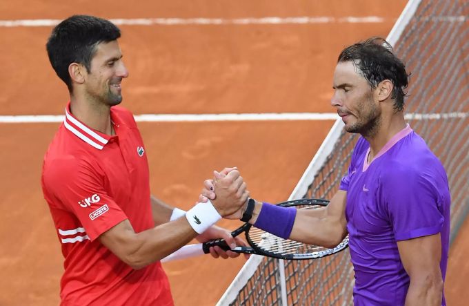 Zumindest nach dem Spiel zeigt sich Novak Djokovic wieder sportlich. Djokovic