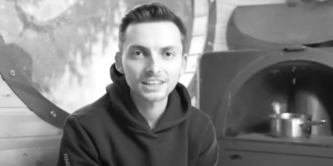Der deutsche Youtuber Philipp Mickenbecker ist im Alter von 23 Jahren gestorben. Philipp Mickenbecker