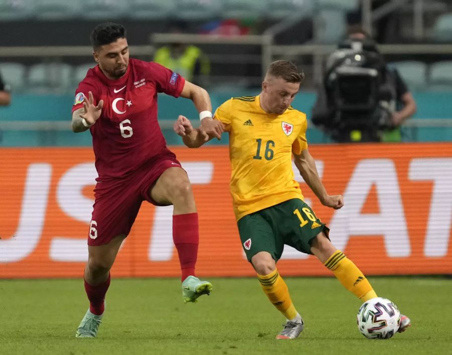 Wales ist gegen die Türkei über weite Strecken spielbestimmend.