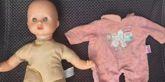 Koblenz/Georgsmarienhütte - Puppe in Flut-Gebiet gefunden - Helfer suchen Besitzer
