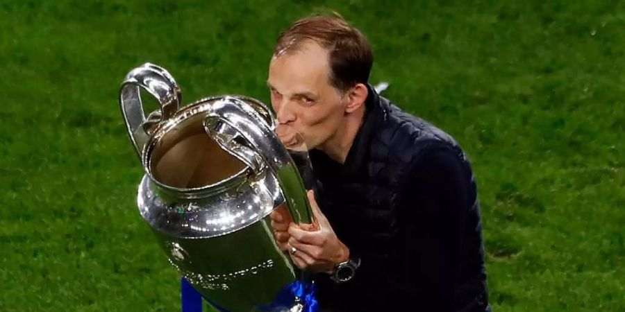 Nach der Champions-League-Trophäe will Chelseas Trainer Thomas Tuchel sich gegen den FC Villarreal nun den Supercup holen. Foto: Susana Vera/Pool Reuters via AP/dpa