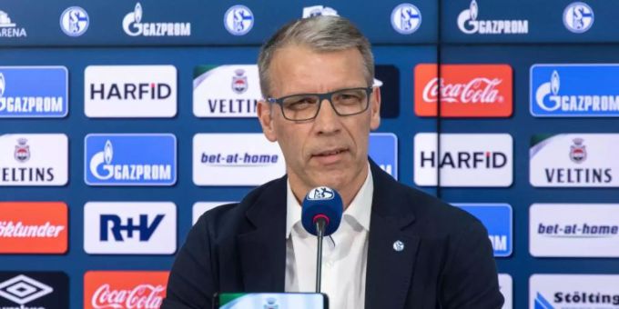 Schalkes Sportvorstand Peter Knäbel. Foto: Karsten Rabas/FC Schalke 04/dpa Schalkes Sportvorstand Peter Knäbel. Foto: Karsten Rabas/FC Schalke 04/dpa